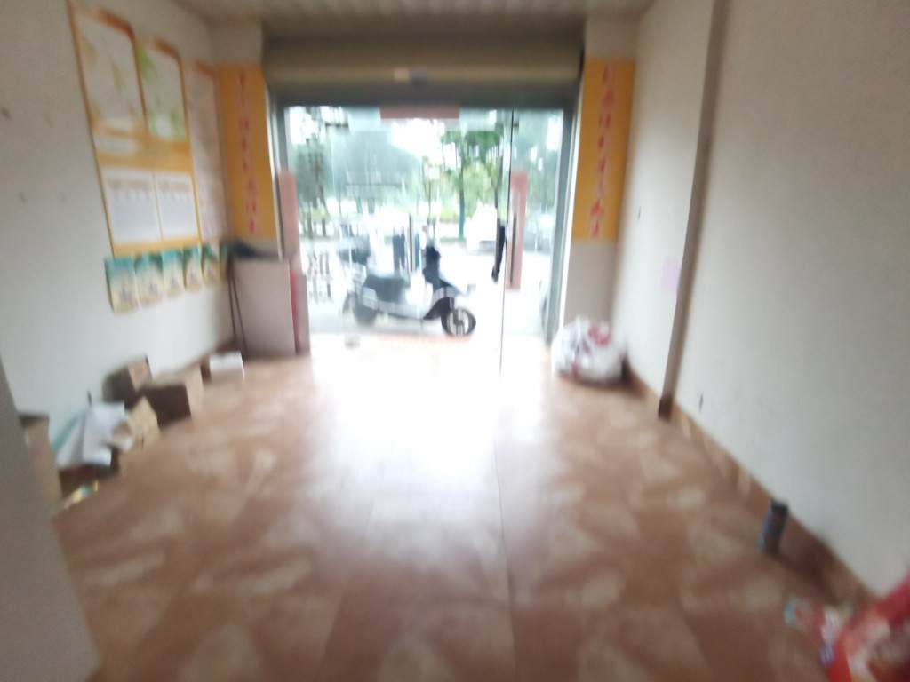 荣升家园（湘江熙岸）  1室1厅1卫    3500.0元/月室内图