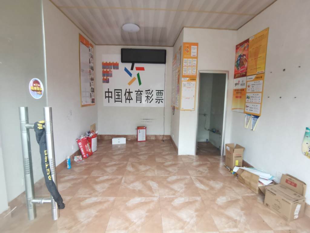 荣升家园（湘江熙岸）  1室1厅1卫    3500.0元/月室内图