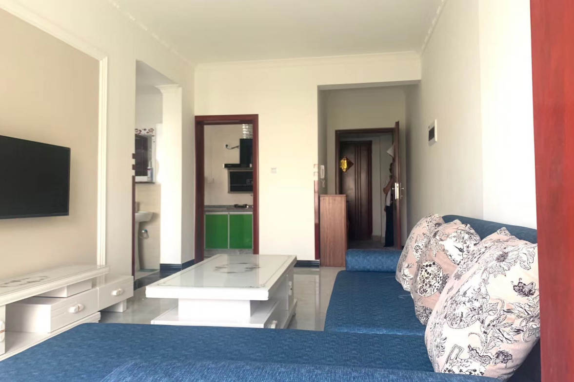 南湖春天  1室1厅1卫    1700.0元/月室内图1