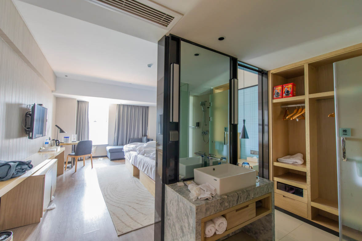 MOMA当代广场  1室1厅1卫    40.0万卫生间