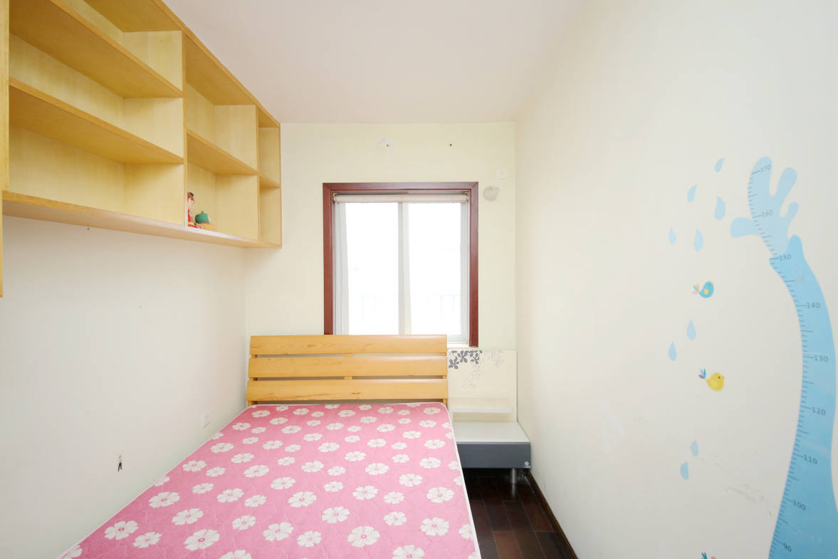 星典时代  3室2厅1卫    87.0万卧室