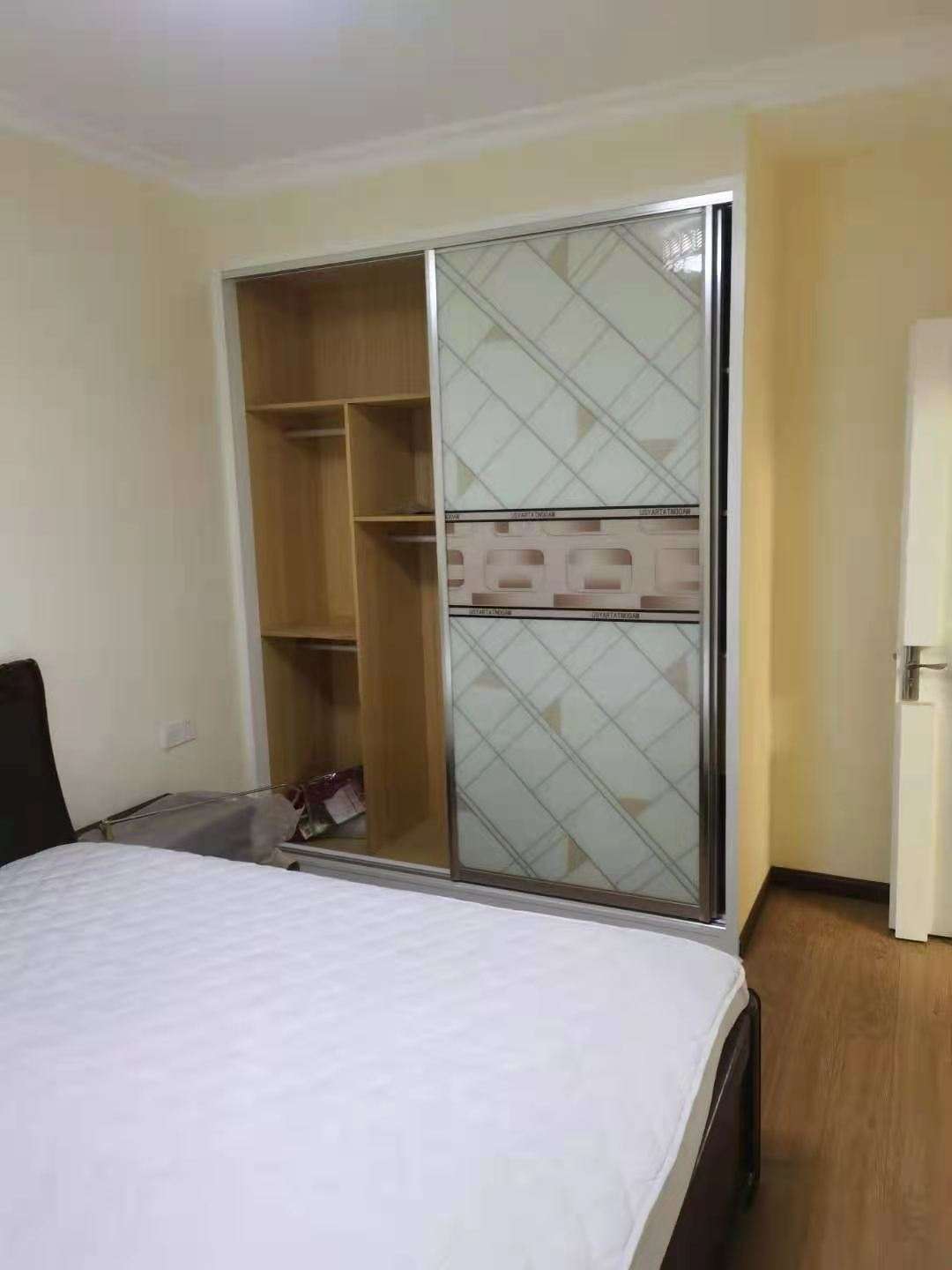 城典丽园  3室2厅2卫    2600.0元/月室内图