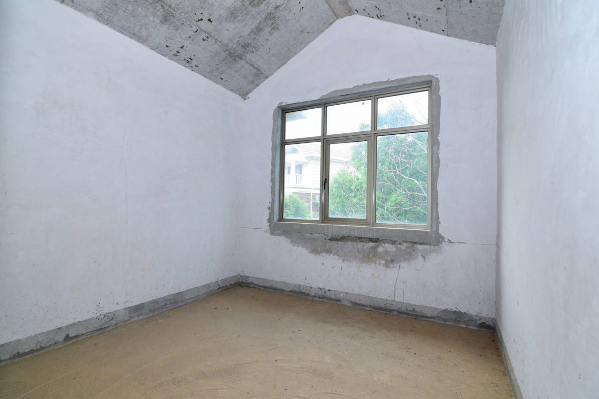 普瑞斯堡  5室3厅4卫    458.0万卧室