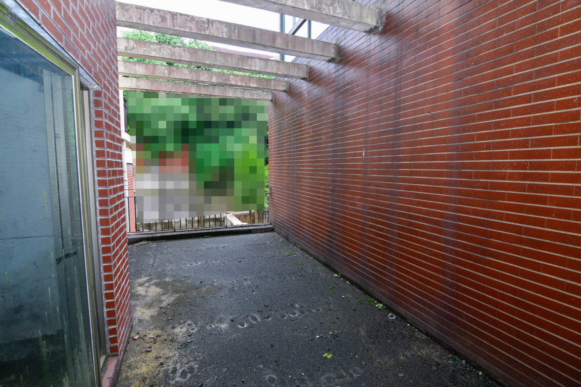 普瑞斯堡  5室3厅4卫    458.0万阳台