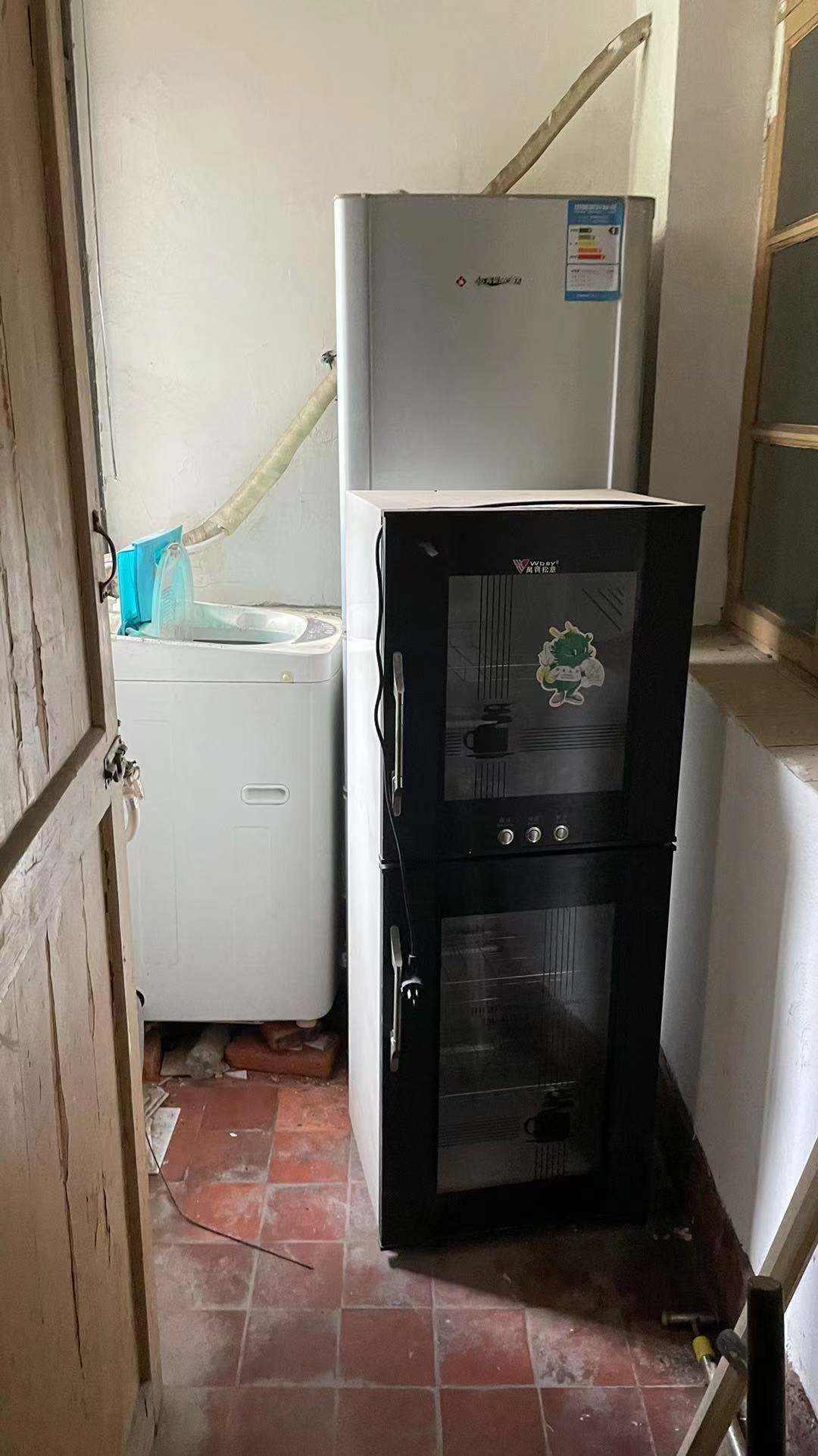 长勘小区 2室1厅0卫 1800.0元/月 长勘小区 2室1厅0卫 1800.0元/月室内图