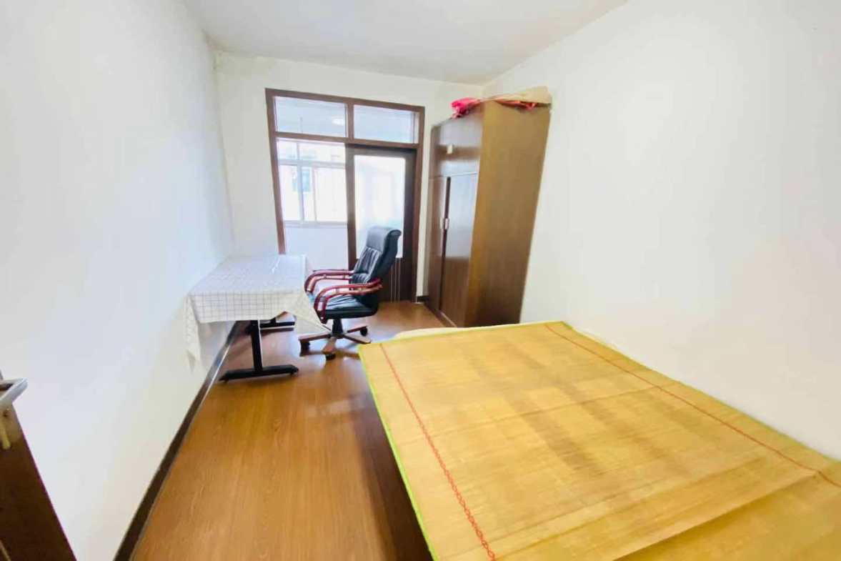 东华楼小区 2室1厅1卫 1200.0元/月 东华楼小区 2室1厅1卫 1200.0元/月室内图