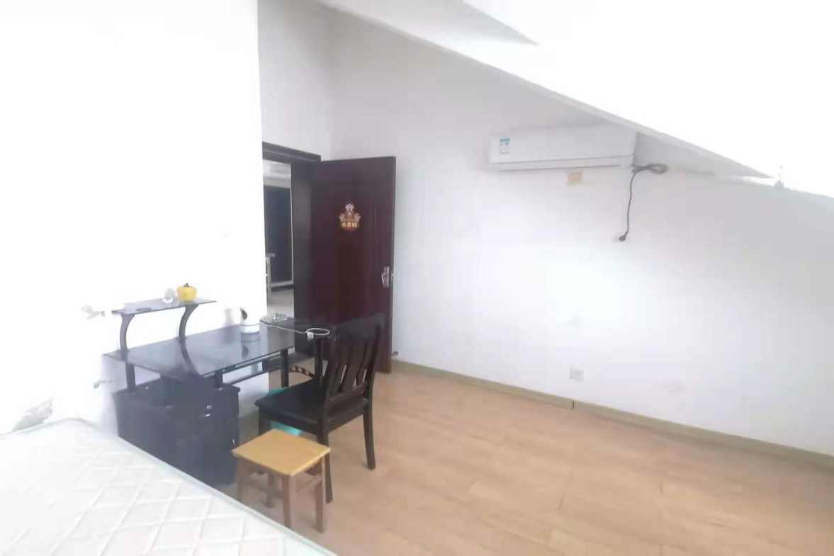 凯富嘉园  4室2厅1卫    1600.0元/月 凯富嘉园  4室2厅1卫    1600.0元/月室内图