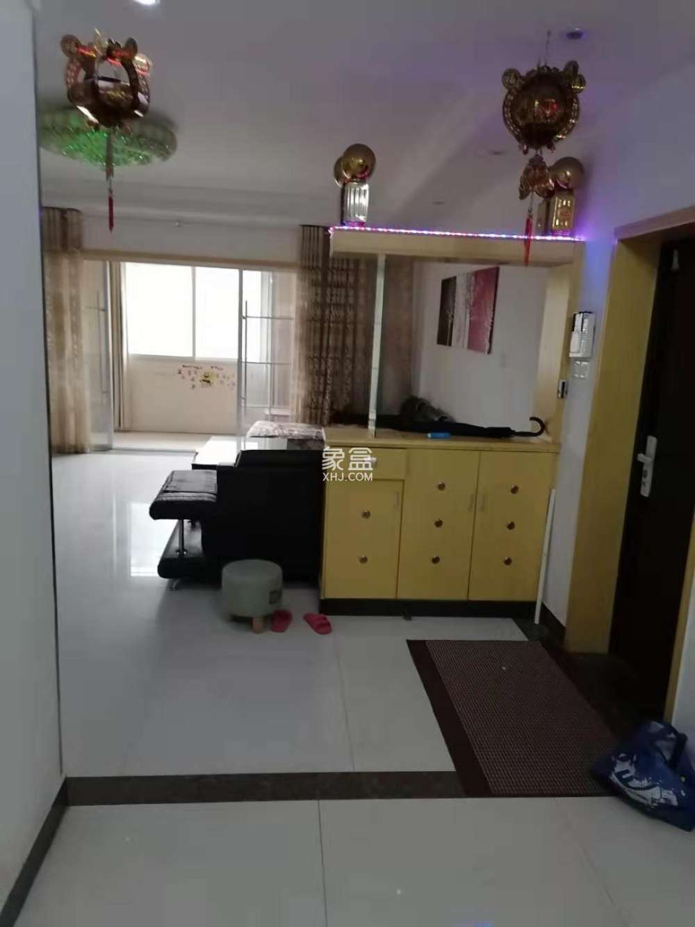 中石化西南石油局单位房(中南石油局四普基地花园小区)  3室2厅1卫    1200.0元/月