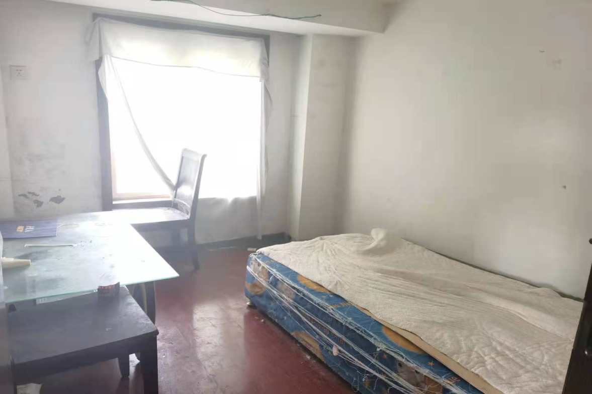 德馨园 4室2厅1卫 1980.0元/月 德馨园 4室2厅1卫 1980.0元/月室内图