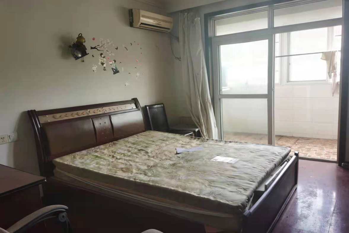 德馨园 4室2厅1卫 1980.0元/月 德馨园 4室2厅1卫 1980.0元/月室内图