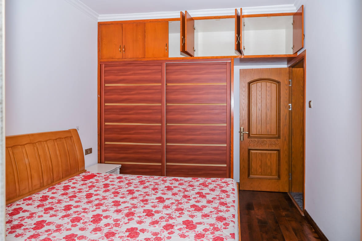 松雅轩（埃克斯社区）  3室2厅1卫    115.0万卧室