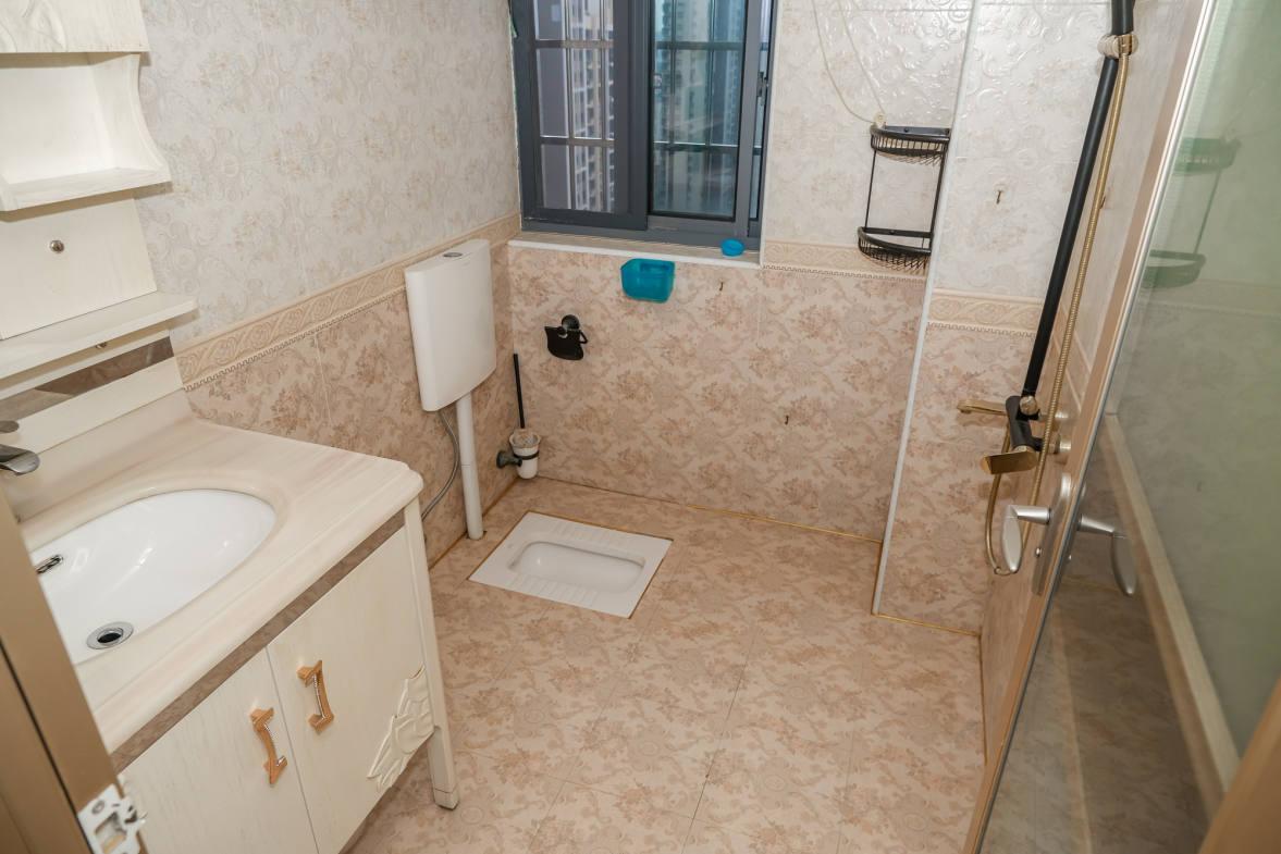 松雅轩（埃克斯社区）  3室2厅1卫    115.0万卫生间