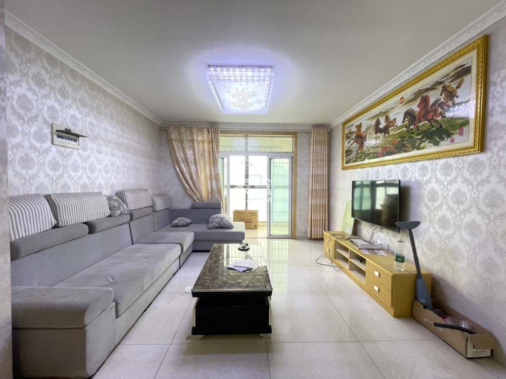 鑫天格林香山 4室2厅1卫 1800.0元/月