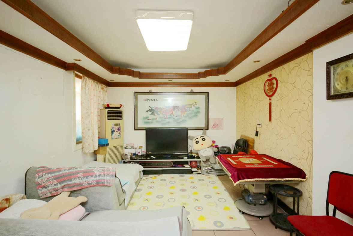 城市花园  2室2厅2卫   82.00万室内图1