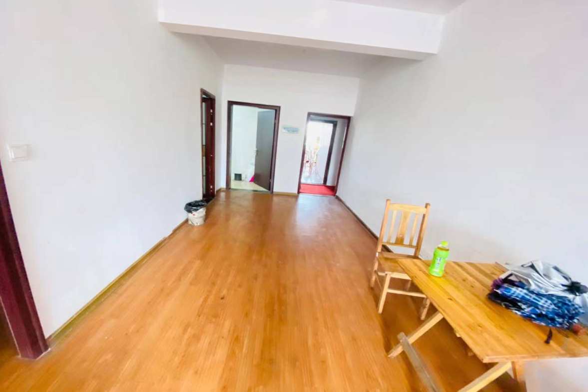 君香公寓  2室1厅1卫    1500.0元/月室内图