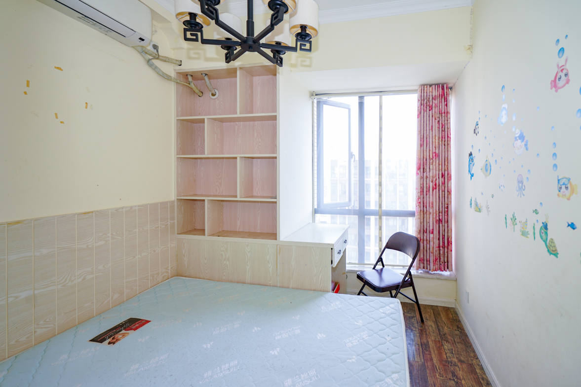 中建芙蓉工社  2室1厅1卫   56.00万卧室