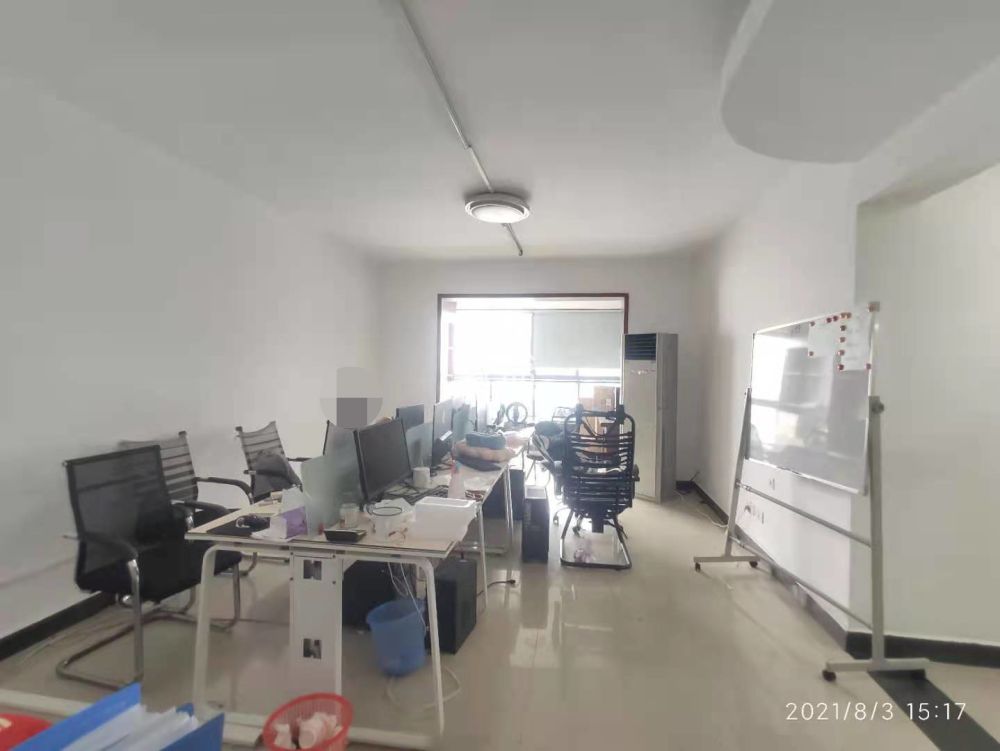 尚城 3室2厅1卫 3600.0元/月