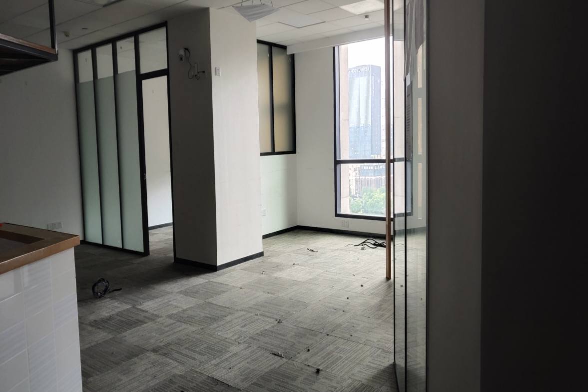 华坤时代  1室1厅1卫    8480.0元/月 华坤时代  1室1厅1卫    8480.0元/月室内图