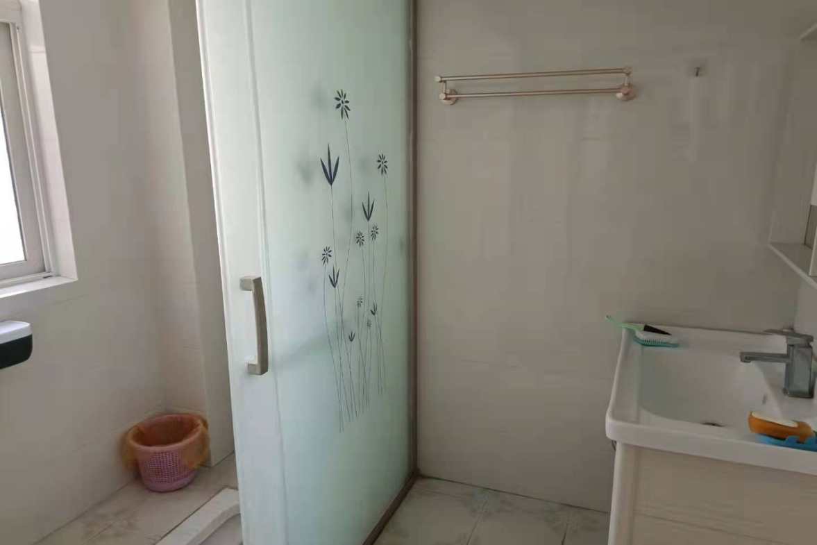 白马嘉苑  3室2厅1卫    2000.0元/月室内图