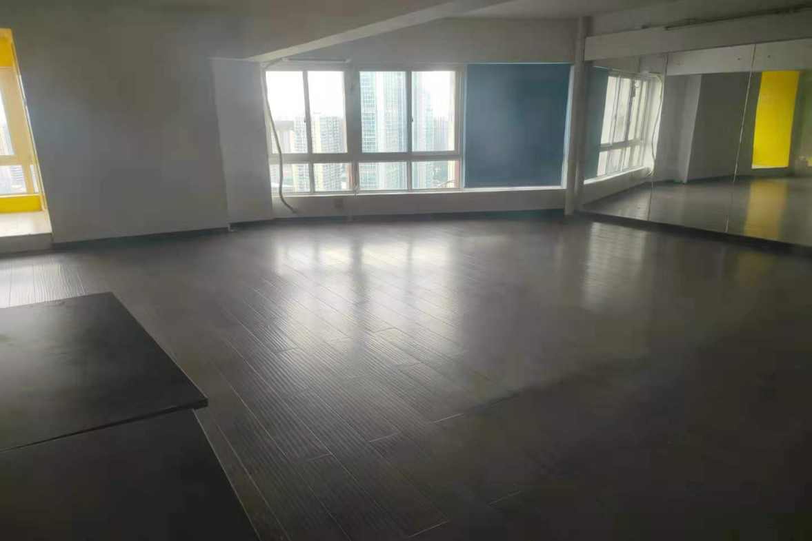 楚天家园  1室1厅1卫    1800.0元/月 楚天家园  1室1厅1卫    1800.0元/月室内图
