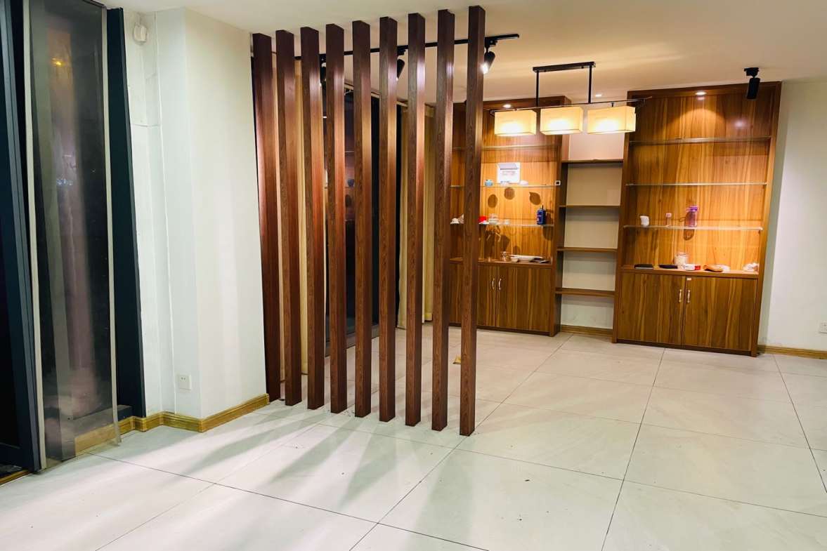 裕天国际商汇中心 1室1厅1卫 3200.0元/月 裕天国际商汇中心 1室1厅1卫 3200.0元/月室内图