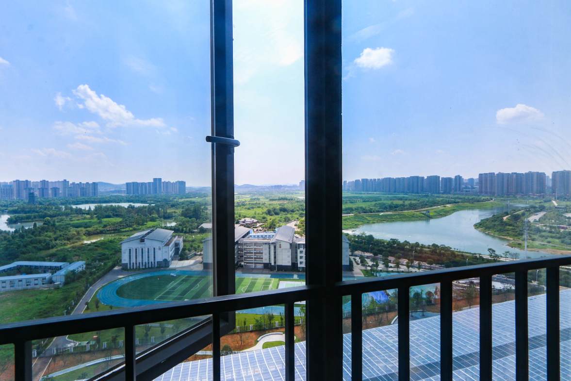 万科白鹭郡  3室2厅2卫   150.00万其他