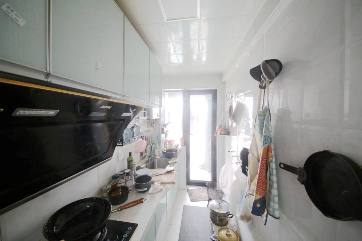 锦泰东环国际 1室1厅1卫 62.0万 锦泰东环国际 1室1厅1卫 62.0万厨房