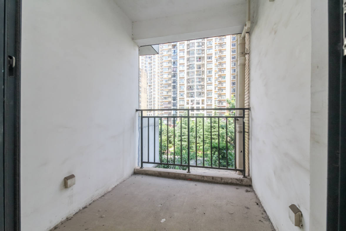 中国铁建国际城一期  3室2厅1卫    36.8万 中国铁建国际城一期  3室2厅1卫    36.8万卧室