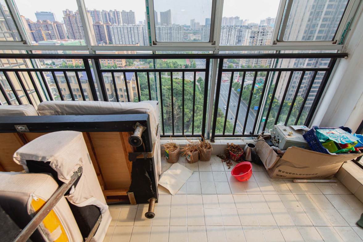 木莲花苑  3室2厅1卫    112.0万阳台