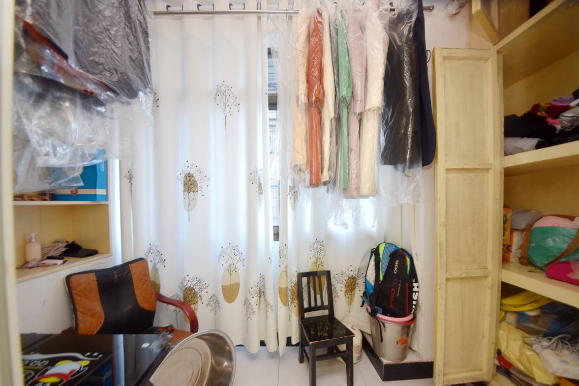 乡镇公寓  2室2厅1卫    68.0万阳台