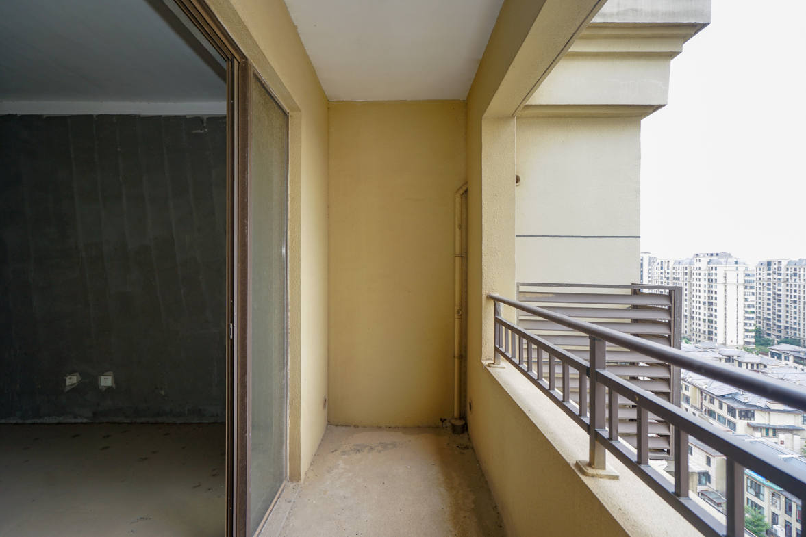 北辰中央公园A区  4室2厅2卫    108.0万其他