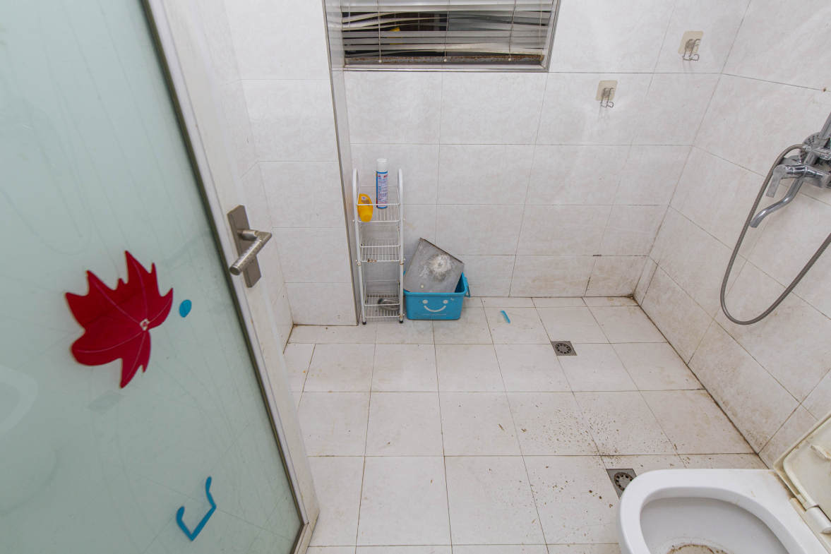 博雅公寓  2室2厅1卫    65.8万卫生间