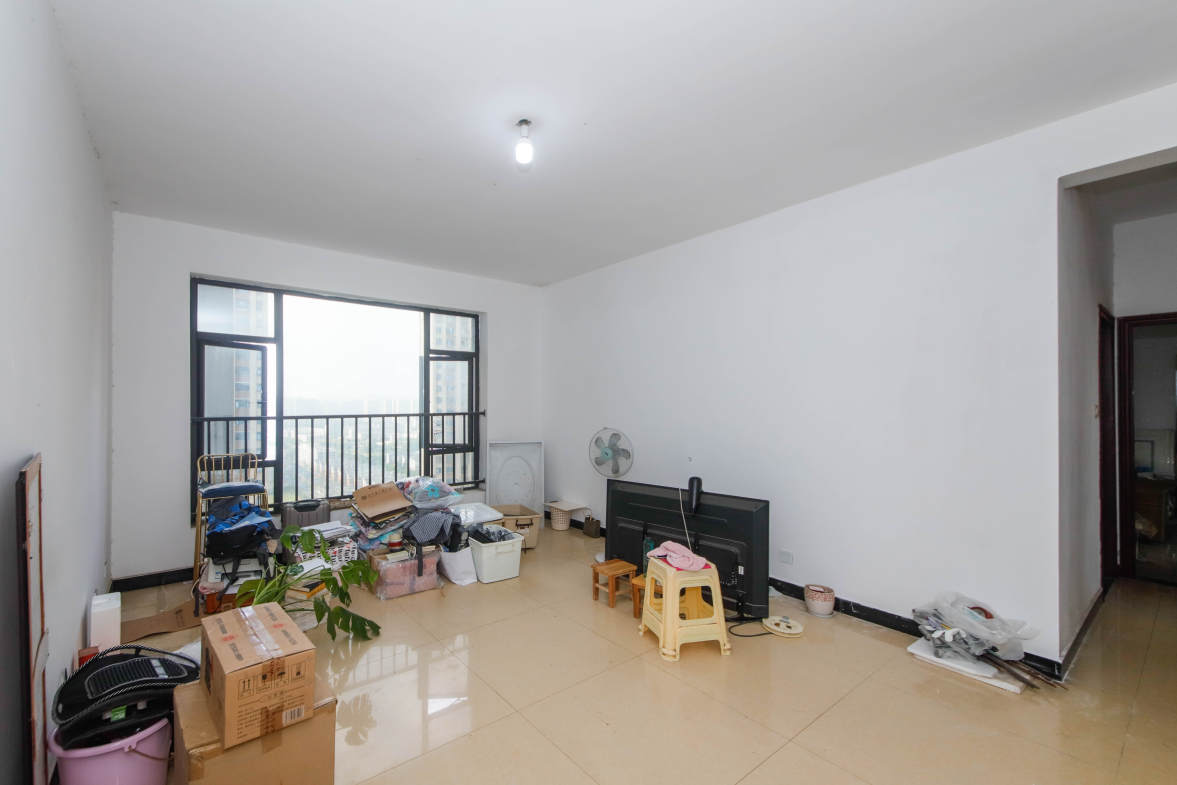 天元涉外景园B区  3室2厅1卫   129.00万室内图1