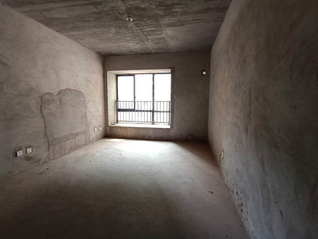 黑金时代广场  4室2厅2卫    1800.0元/月室内图