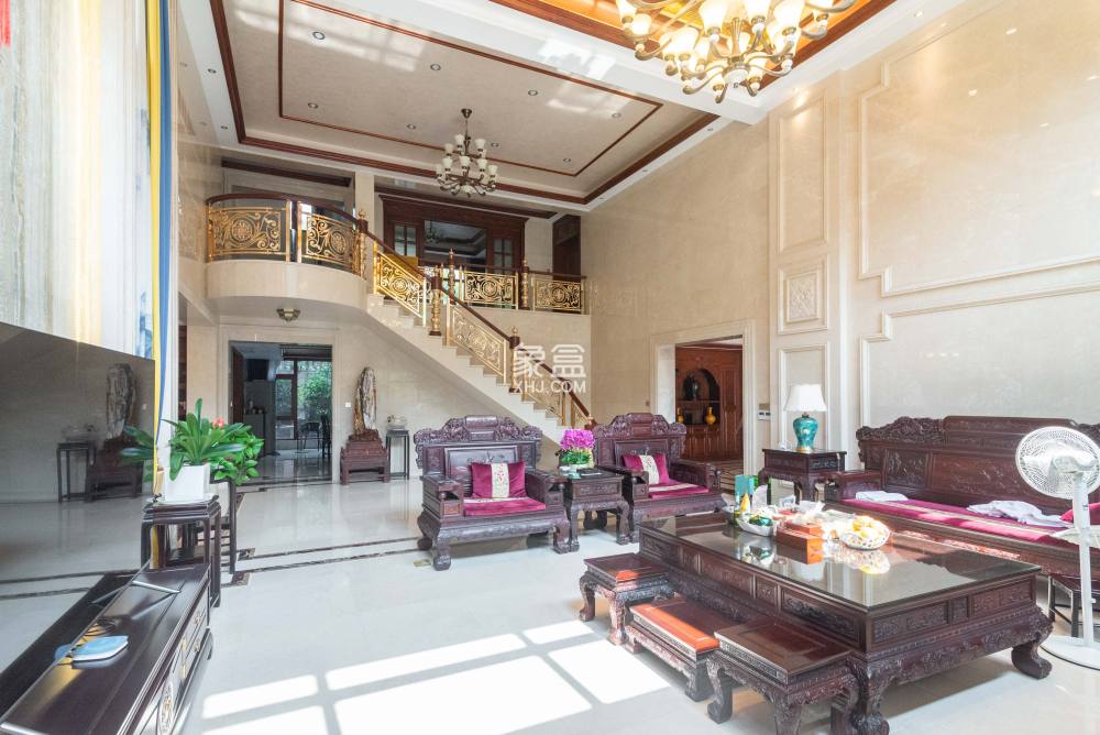 洪山翠园 10室4厅9卫 2680.0万