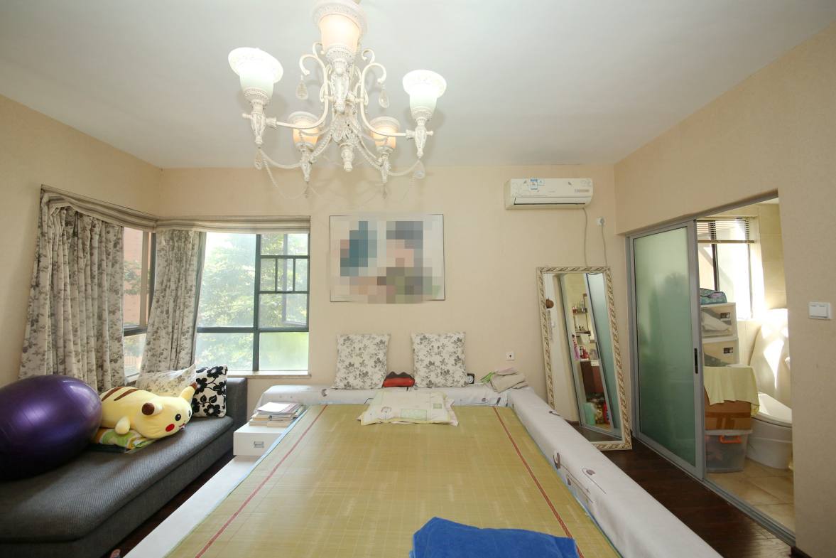 湘府名邸（同力家园）  3室2厅2卫    126.0万卧室