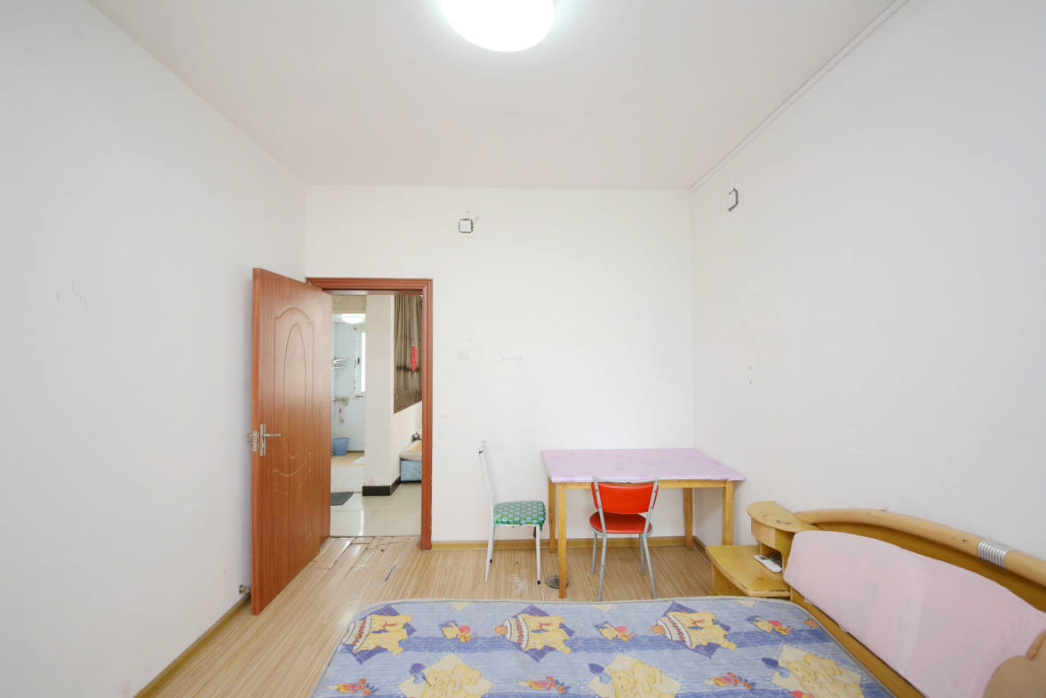 远大一路五矿宿舍  3室1厅1卫    59.8万卧室