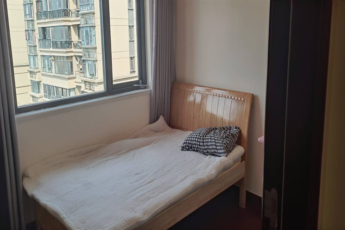 恒大南湖半岛  4室2厅2卫    3500.0元/月户型图