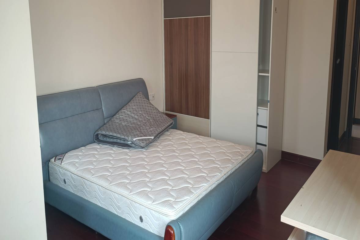 恒大南湖半岛  4室2厅2卫    3500.0元/月户型图