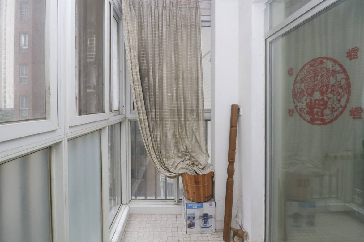 香海西岸  4室2厅2卫    148.0万阳台