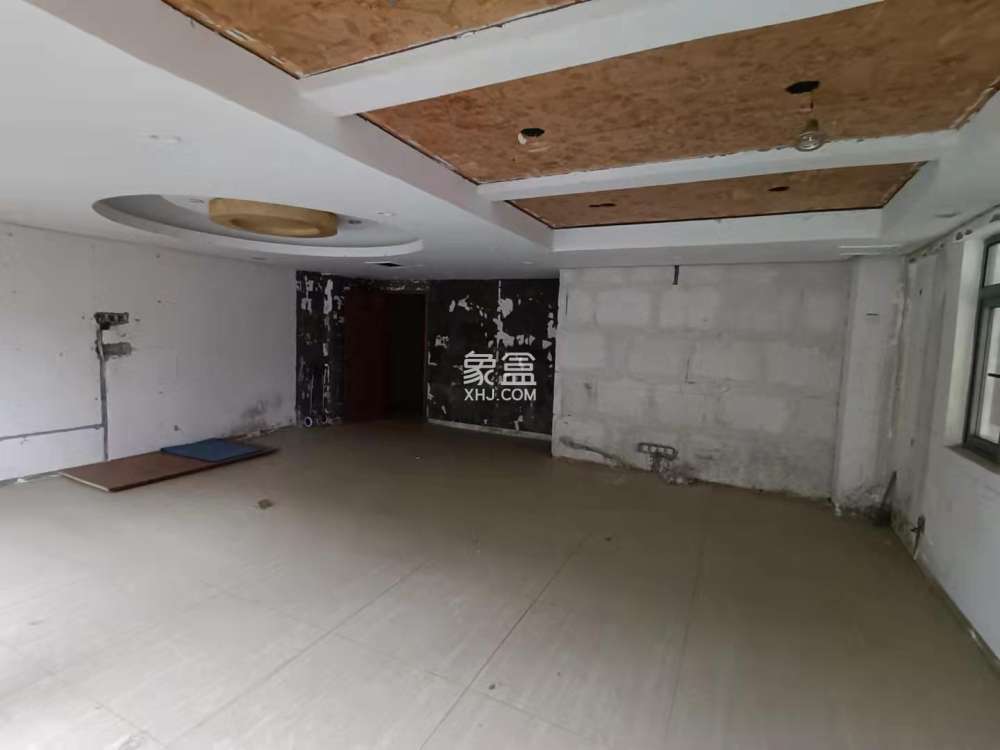 金烨融府 3室1厅1卫 3500.0元/月