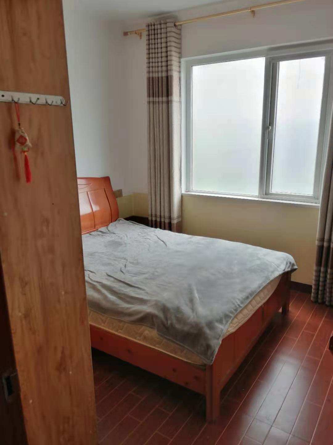 佛奥康桥水岸  3室2厅1卫    2000.0元/月室内图