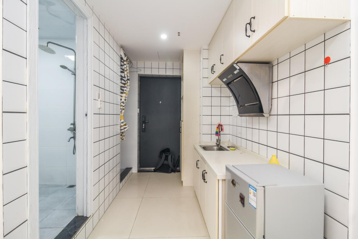 芙蓉万国城MOMA(卓越汇富苑) 1室1厅1卫 38.0万 芙蓉万国城MOMA(卓越汇富苑) 1室1厅1卫 38.0万厨房