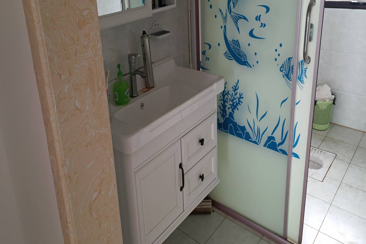 华邦深蓝时代广场  2室1厅1卫    2600.0元/月 华邦深蓝时代广场  2室1厅1卫    2600.0元/月户型图