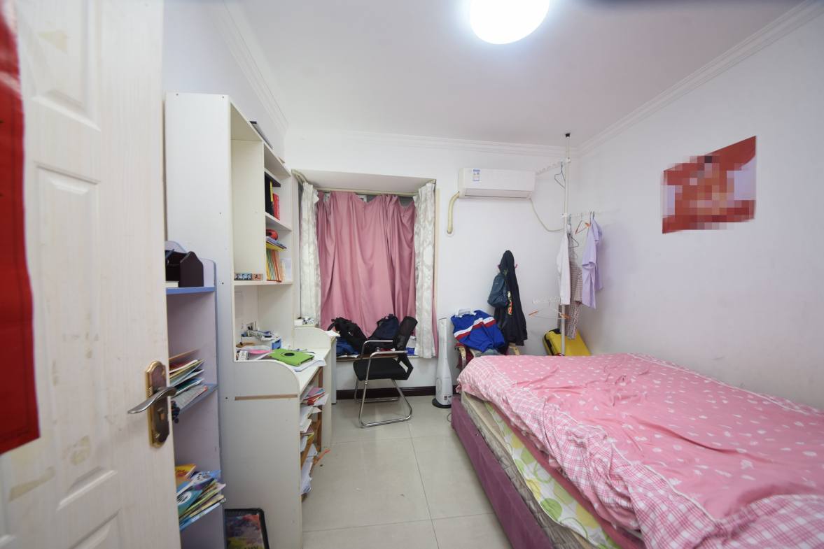 兴威新嘉园  2室2厅1卫    128.0万卧室