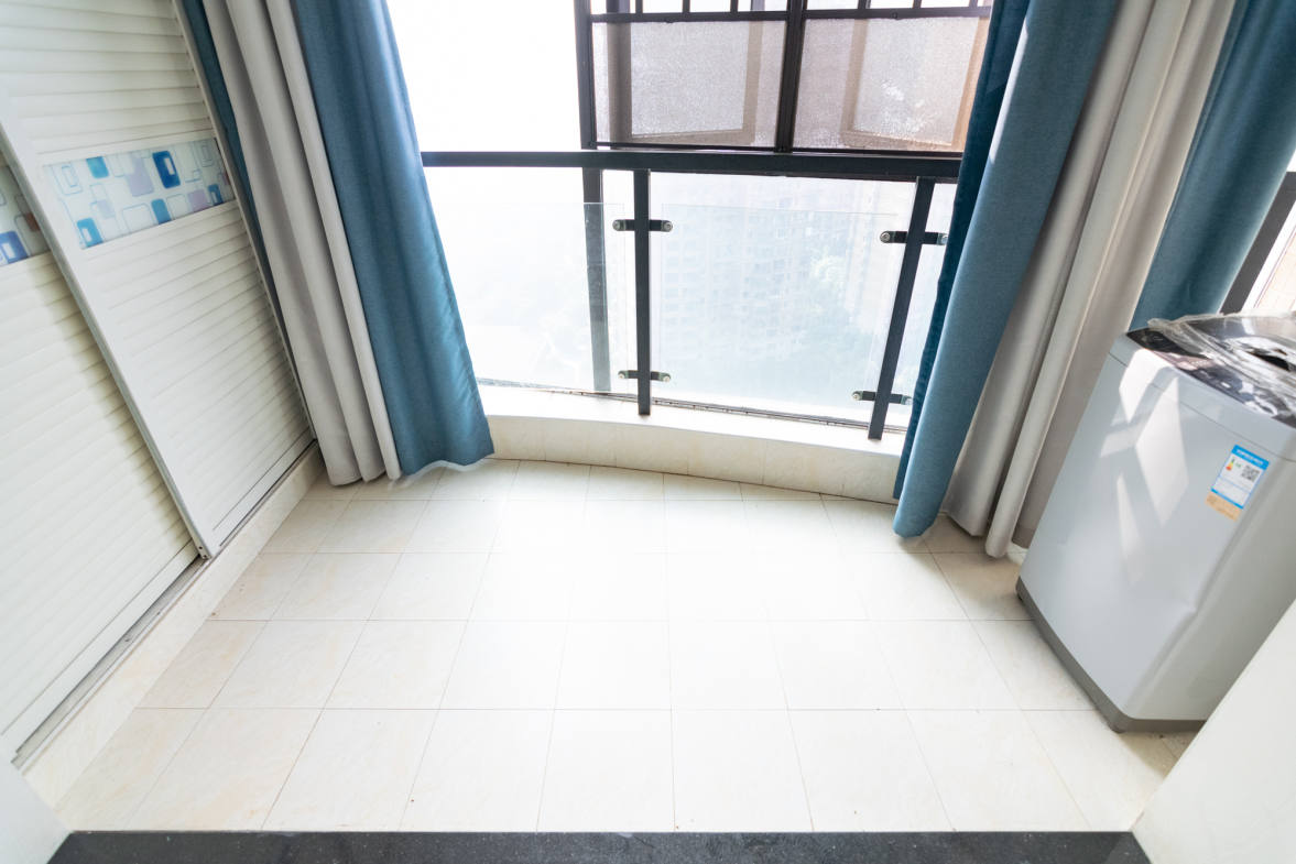 润和紫郡一期  3室2厅1卫    83.8万阳台