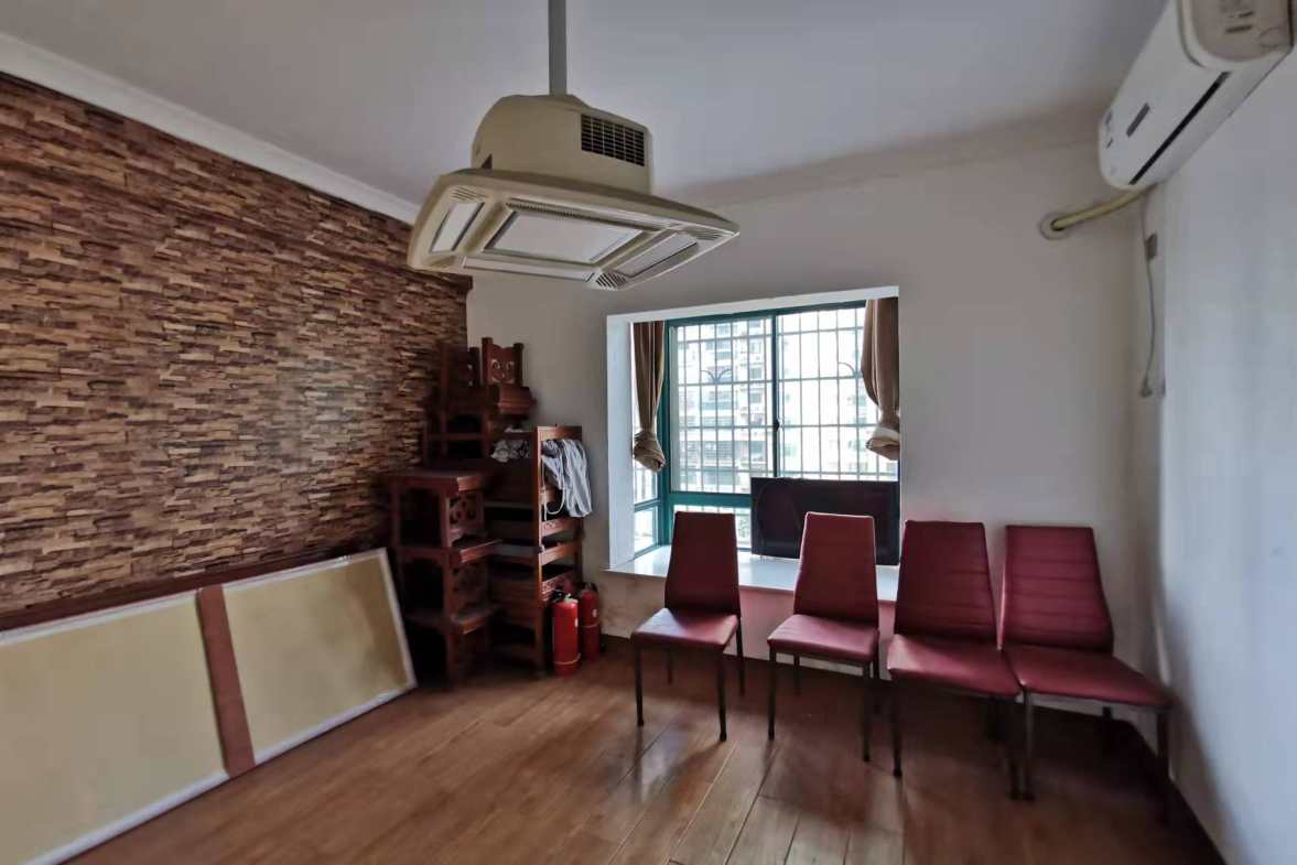 云梦新城  3室2厅1卫    2400.0元/月户型图