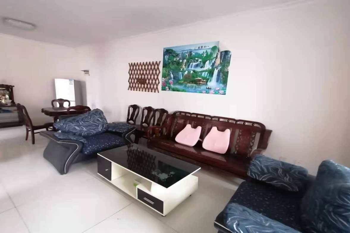 佛奥康桥水岸  3室2厅1卫    1500.0元/月室内图1