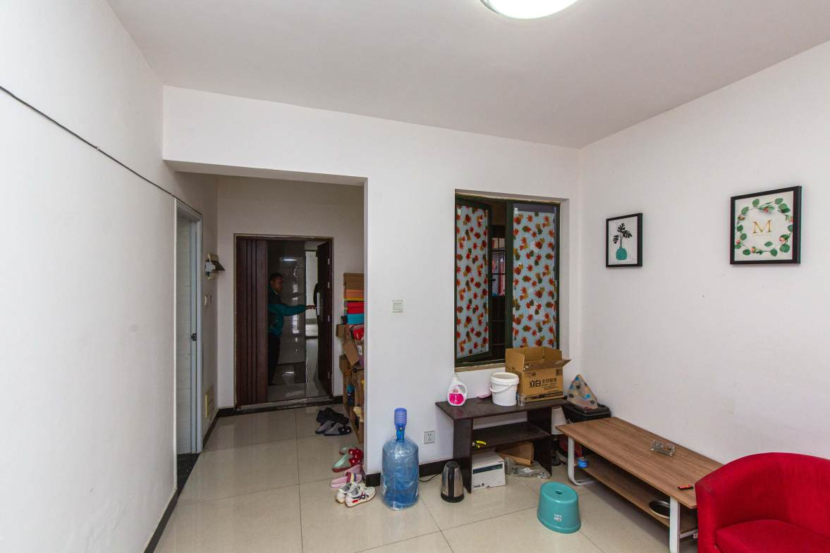 兴旺正佳广场（金石雅苑）  3室2厅1卫    102.0万客厅