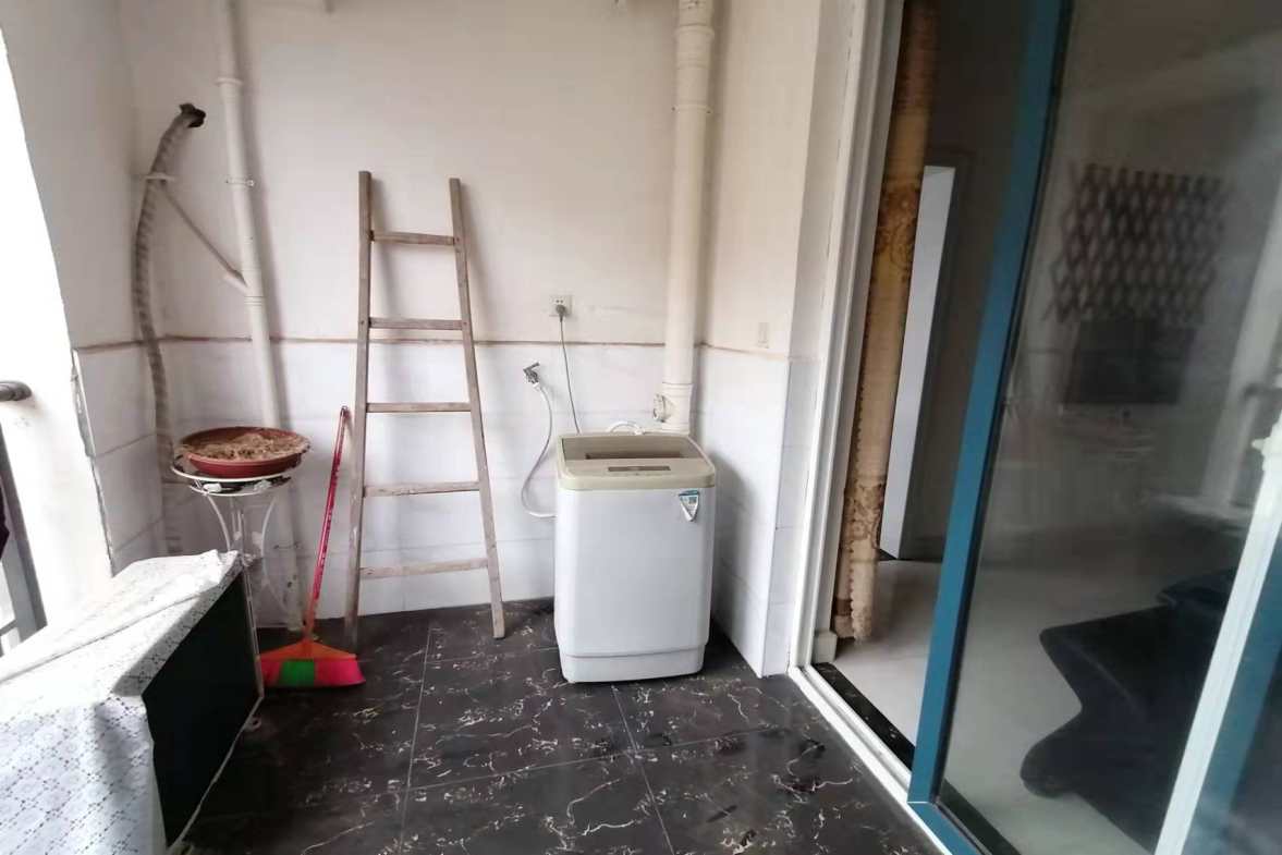 佛奥康桥水岸  3室2厅1卫    1500.0元/月室内图